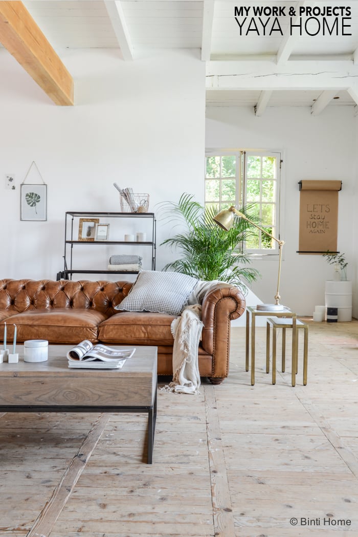 Gemengd het beleid Citroen Cognac chesterfield sofa styled with the brass trend - Binti Home |  Interieurontwerpstudio & inspiratie blog