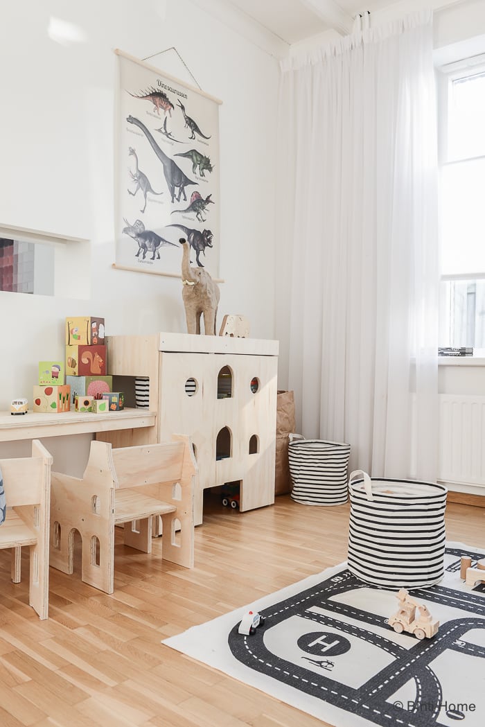 Een kinderhoek / speelhoek in de woonkamer van Fins vuren Studio