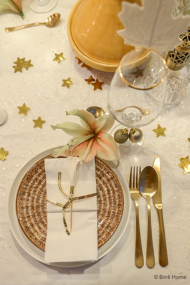 overhead verraad Maestro Kersttafel decoratie tips voor 1e en 2e kerstdag + KERSTPAKKET WINNEN! -  Binti Home | Interieurontwerpstudio & inspiratie blog