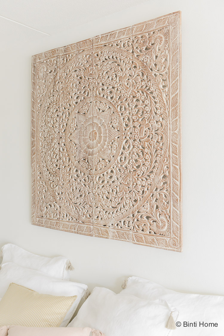 Martelaar shuttle Toegepast Wandpaneel van houtsnijwerk uit de collectie van Simply Pure - Binti Home |  Interieurontwerpstudio & inspiratie blog
