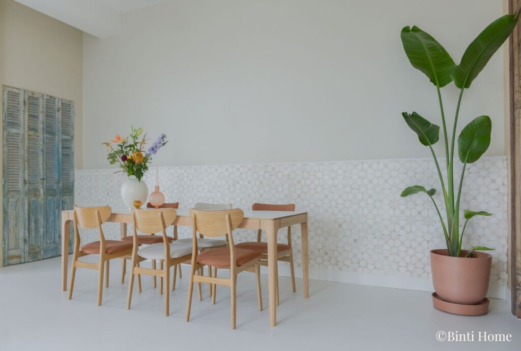 Eetkamer inrichten met scandinavische en arabische invloeden Binti Home Inspriatiehuis Haarlem ©BintiHome